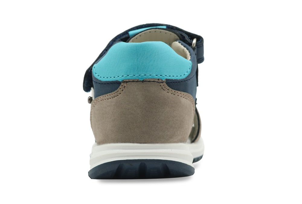 Apakowa Unisex Baby Boys Closed Toe Sandals Kids Soft Leather Walking Sandal Adjustable Shoes for Beach Travel Sports Activities