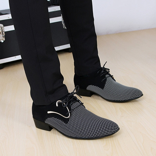 Men's Dress Shoes Fashion Brogue Wedding Shoes Casual Oxfords Man Big Size Europe Derby Trend Footwear Shine Low-cut Work Shoes