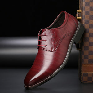 New High Quality Genuine Leather Men Brogues Shoes Lace-Up Bullock Business Dress Men Oxfords Shoes Male Formal Shoes698