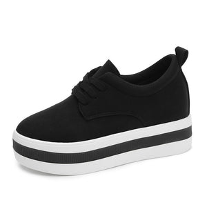 Women Oxfords Cut-Outs Lace Up Brogue Shoes Flat Platform England Ladies Non-slip Shoes Breathable Casual Female Low Footwear