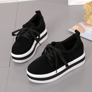 Women Oxfords Cut-Outs Lace Up Brogue Shoes Flat Platform England Ladies Non-slip Shoes Breathable Casual Female Low Footwear
