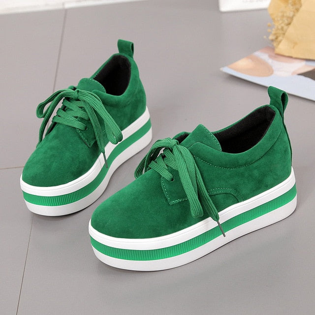 Women Oxfords Cut-Outs Lace Up Brogue Shoes Flat Platform England Ladies Non-slip Shoes Breathable Casual Female Low Footwear