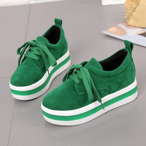 Women Oxfords Cut-Outs Lace Up Brogue Shoes Flat Platform England Ladies Non-slip Shoes Breathable Casual Female Low Footwear