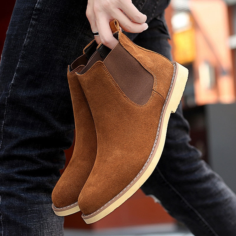 Fashion outdoor Chelsea Boots Men Suede Leather Luxury Men Ankle Boots Original men Shorts Casual Shoes British Style Winter