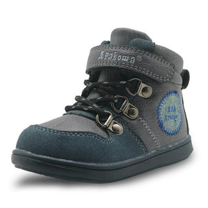 Apakowa Boys Autumn Flat Ankle Boots Toddler Kids Shoes for Boy Martin Boots with Zip Solid Leather Children's Shoes Eur 21-26