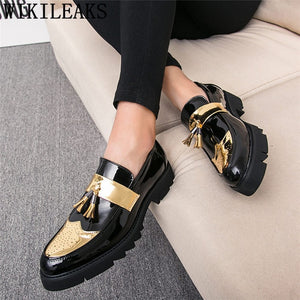 Brogue Shoes Men Formal Coiffeur Wedding Shoes Men Elegant Italian Brand Gold Party Shoes For Men Tassel Sepatu Slip On Pria