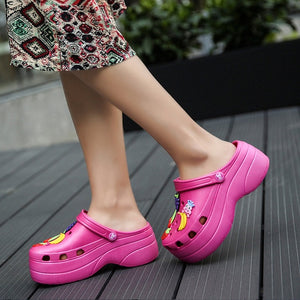 Summer Women Croc Clogs Platform Garden Sandals Cartoon Fruit Slippers Slip On For Girl Beach Shoes Fashion Slides Outdoor
