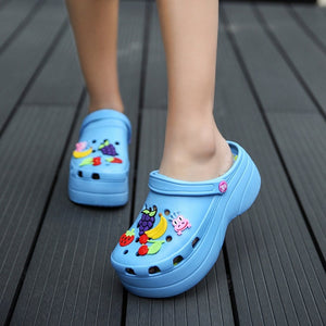 Summer Women Croc Clogs Platform Garden Sandals Cartoon Fruit Slippers Slip On For Girl Beach Shoes Fashion Slides Outdoor