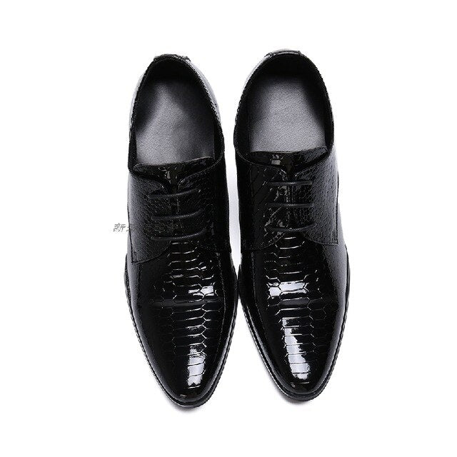 Men Genuine Leather Derby Shoes Office Business Wedding Lace up Pointed Toe Snake Skin Prints Square Heels Shoes Zapatos Hombre