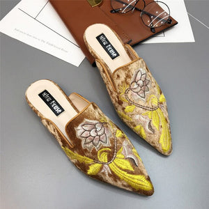Gold velvet mules shoes women embroidery flower slippers pointed toe flock flat moccasins embroider floral loafers flats HX-48