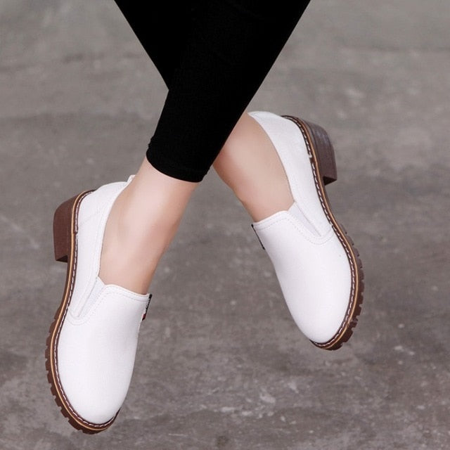 2019 new fashion Women Flat Shoes Round Toe Lace-Up Oxford Shoes Woman brogue casual shoes free shipping hjm89